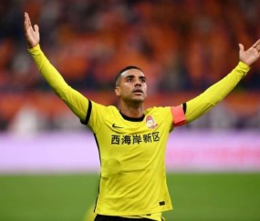 阿兰连场破门有利国足 西海岸双杀浙江摆脱垫底